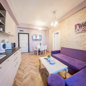 Apartament Violet Life